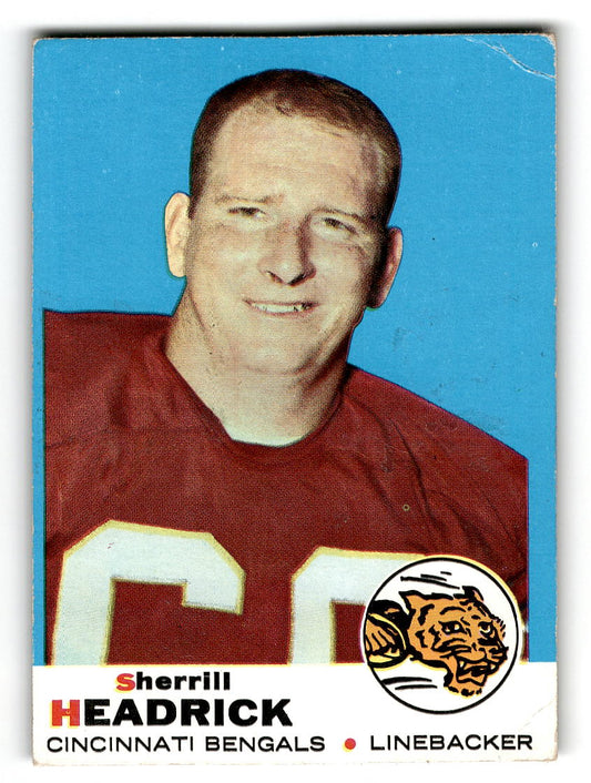 1969 Topps #9 Sherrill Headrick Cincinnati Bengals VG