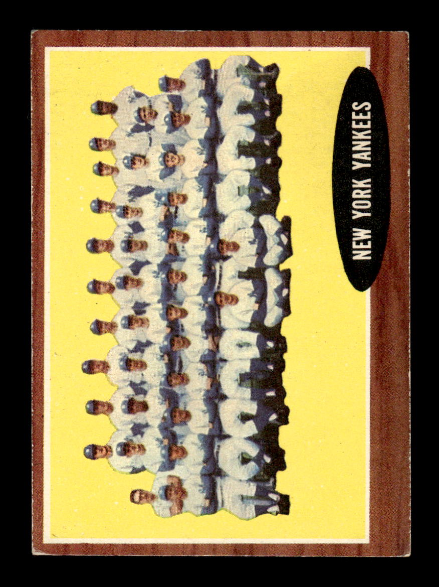 1962 Topps #251 New York Yankees Excellent HOF-10001800