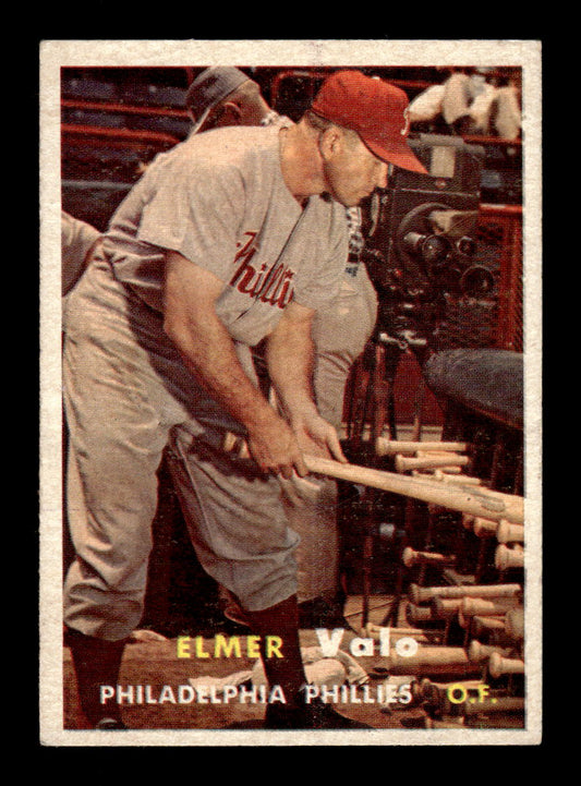 1957 Topps #54 Elmer Valo EX - EXMT HOF-10004839