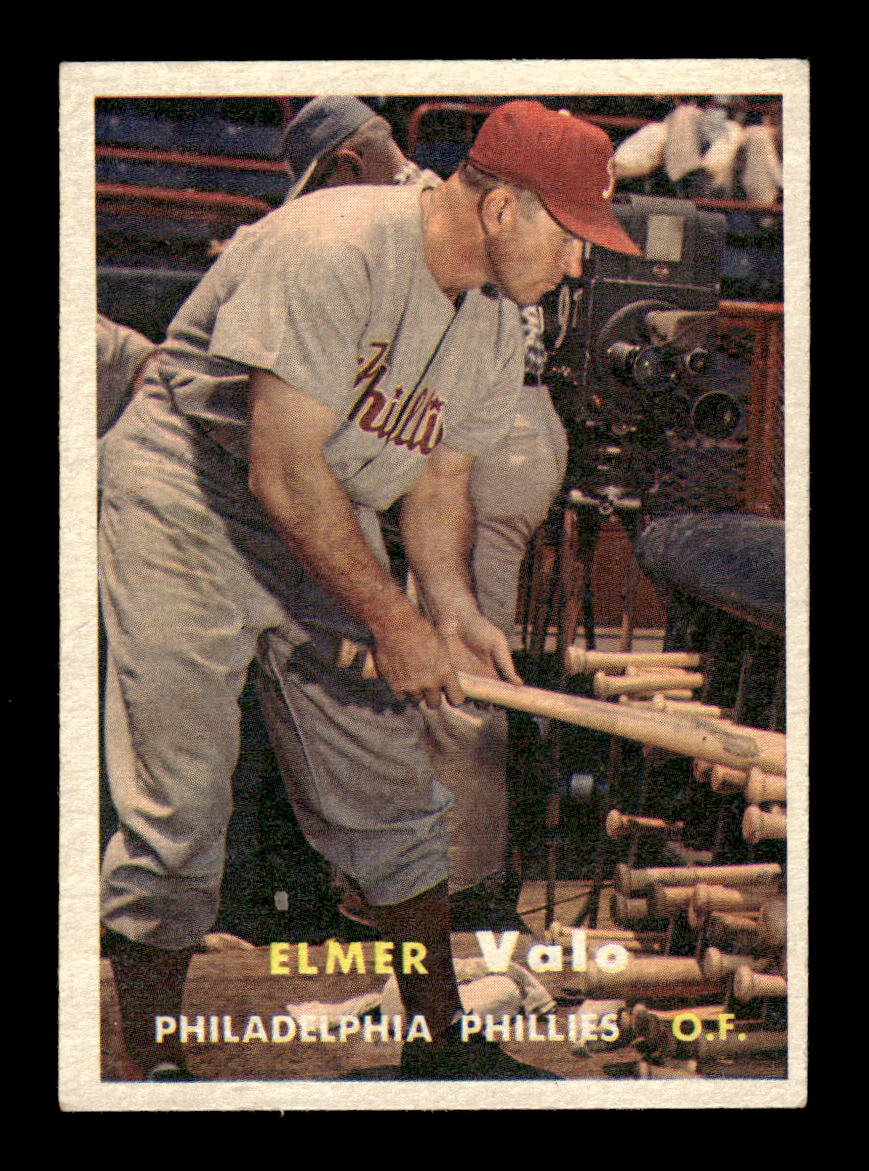 1957 Topps #54 Elmer Valo EX - EXMT HOF-10004840