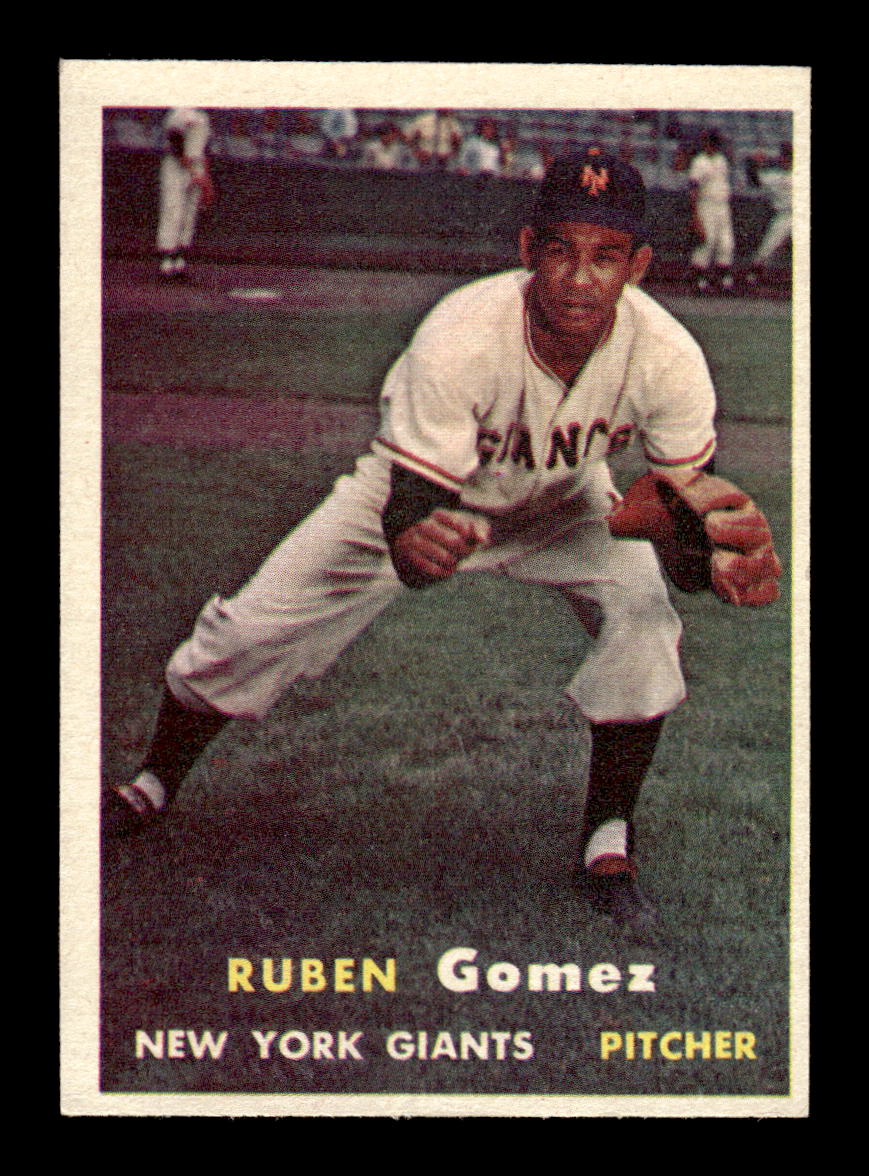 1957 Topps #58 Ruben Gomez EX - EXMT HOF-10004845