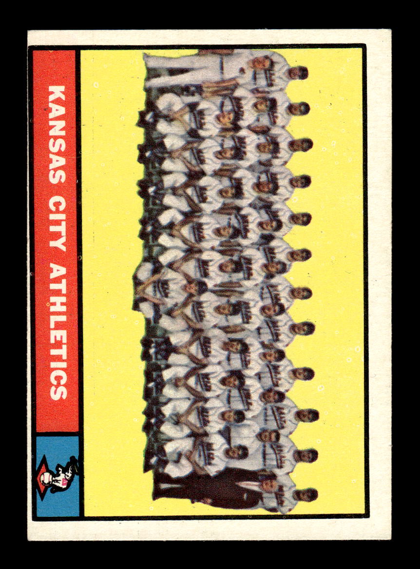 1961 Topps #297 Kansas City Athletics Kansas City Athletics EXMT KC10008564