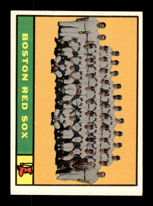 1961 Topps #373 Boston Red Sox Boston Red Sox EXMT KC10008619