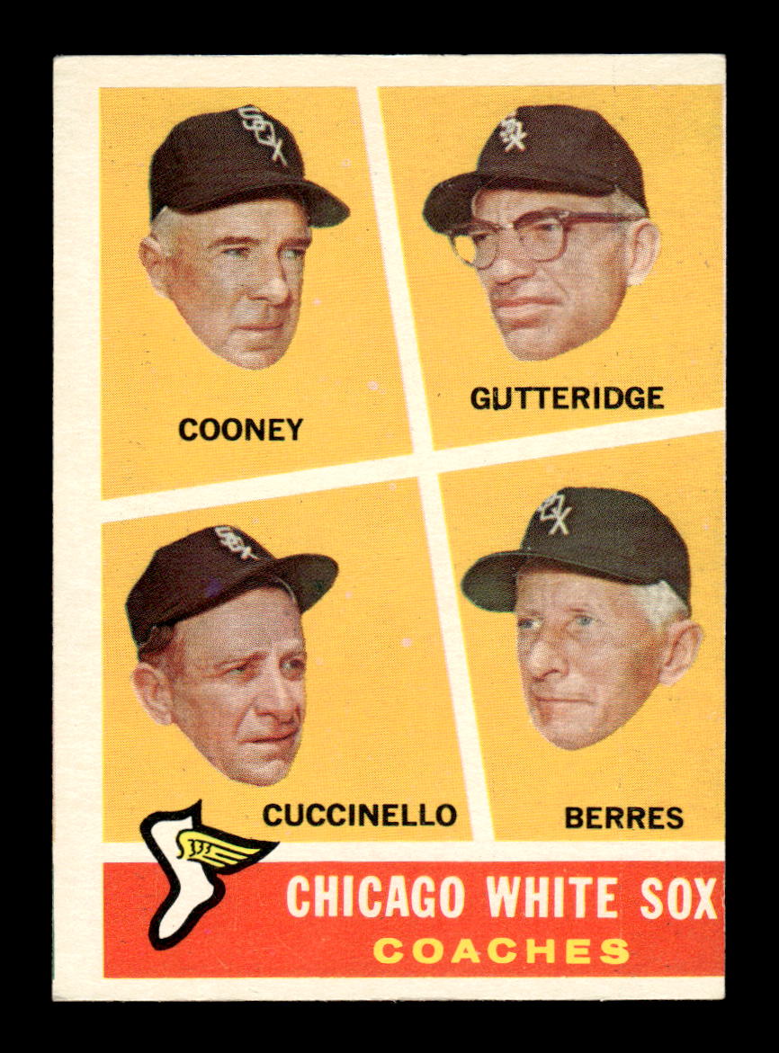 1960 Topps #458 Chicago White Sox Coaches EXMT KC10009034