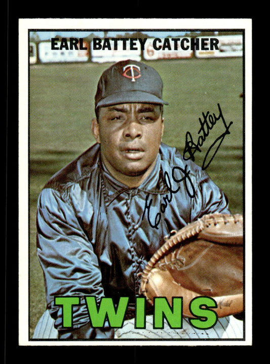 1967 Topps #15 Earl Battey PACK FRESH HOF10010108