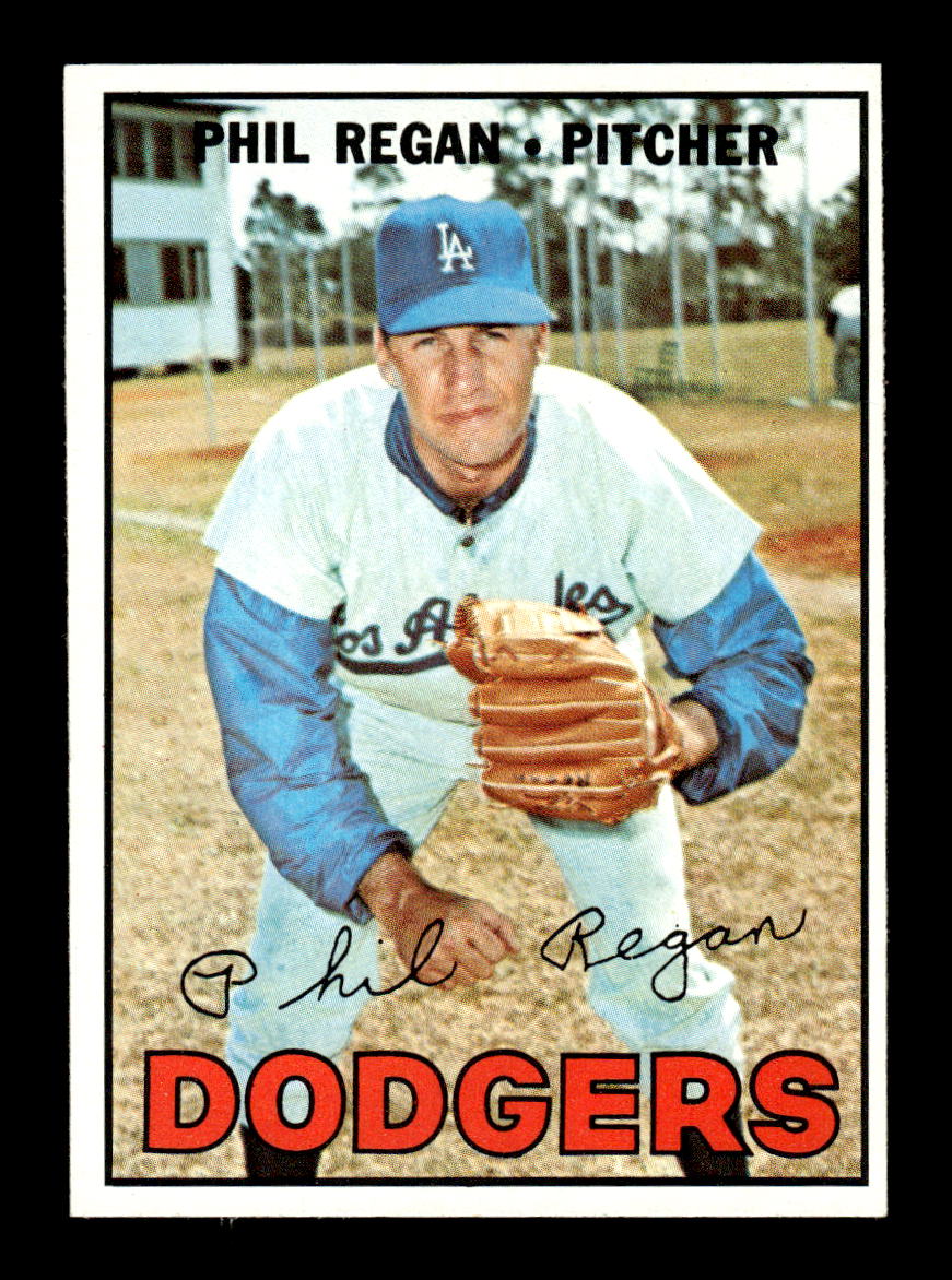 1967 Topps #130 Phil Regan PACK FRESH HOF10010217