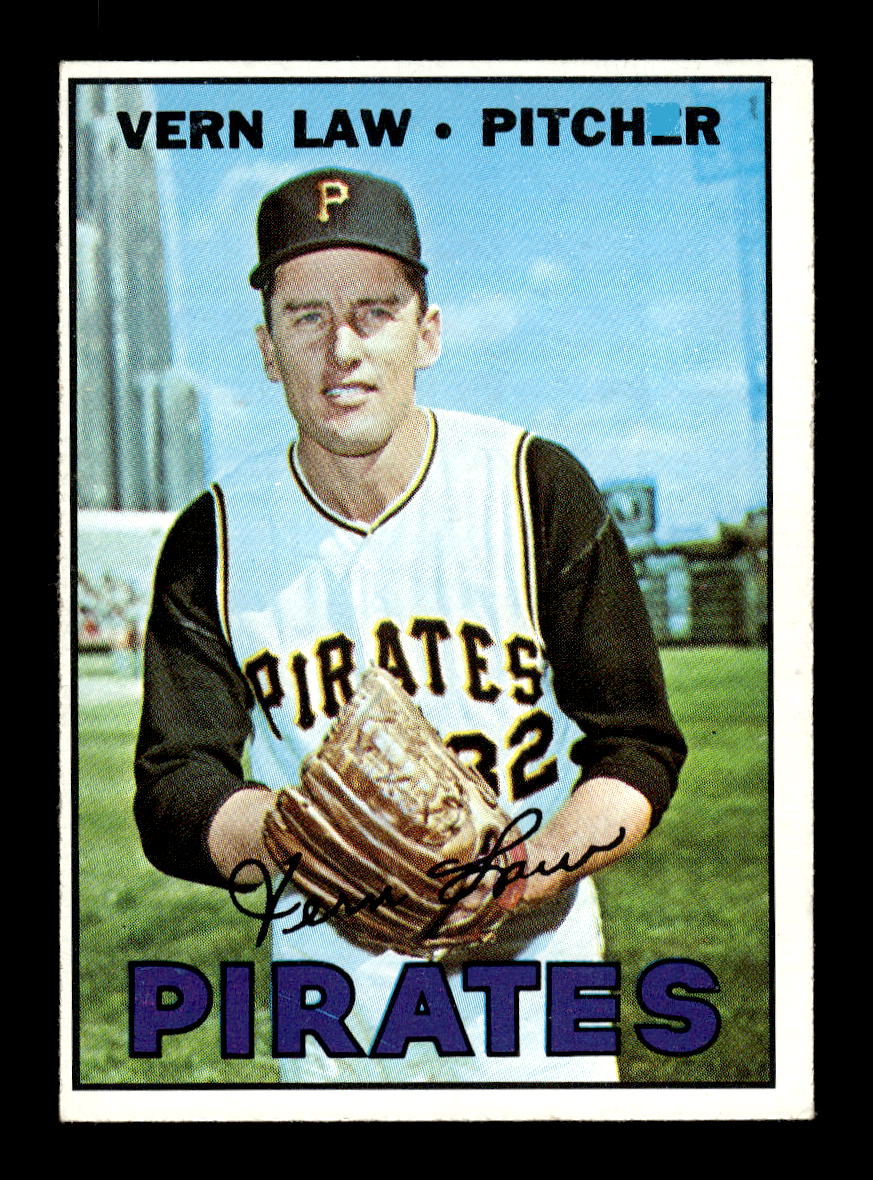 1967 Topps #351 Vern Law PACK FRESH HOF10010412
