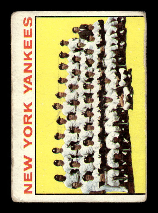 1964 Topps #433 New York Yankees New York Yankees G/VG HOF10011617