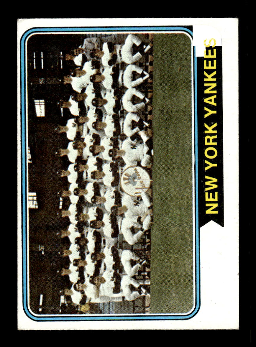 1974 Topps #363 New York Yankees New York Yankees VGEX HOF10011829