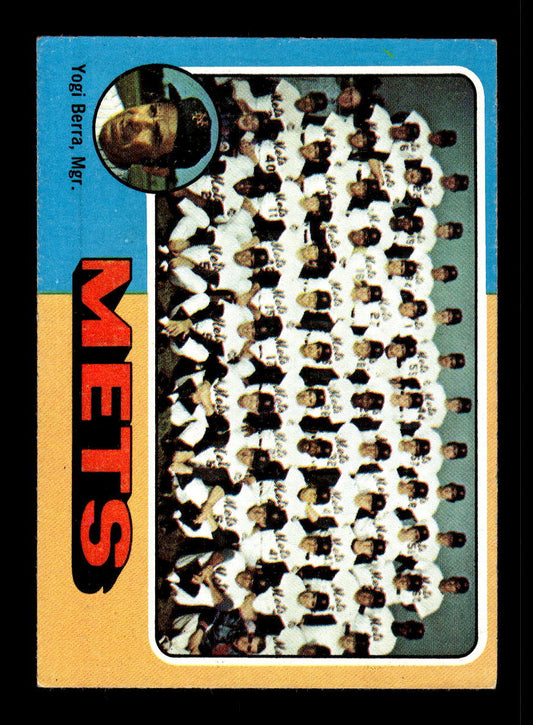 1975 Topps #421 New York Mets / Yogi Berra New York Mets VGEX 10011863