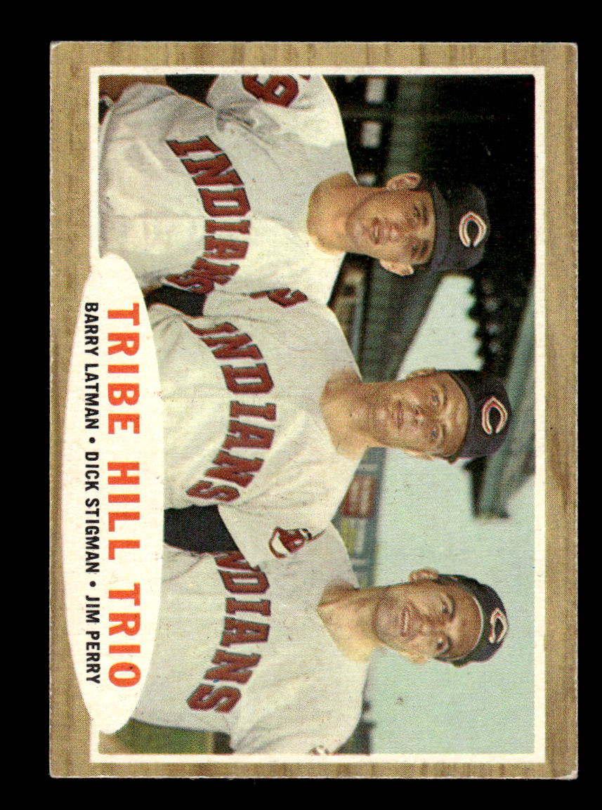 1962 Topps #37 Tribe Hill Trio Latman Stigman Perry EX CS26014590