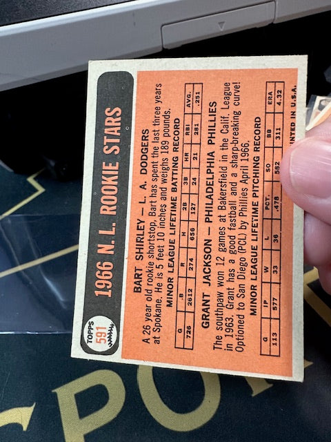 1966 Topps #591 NL 1966 Rookie Stars Shirley Jackson EXMT - HI# HOF-10006003