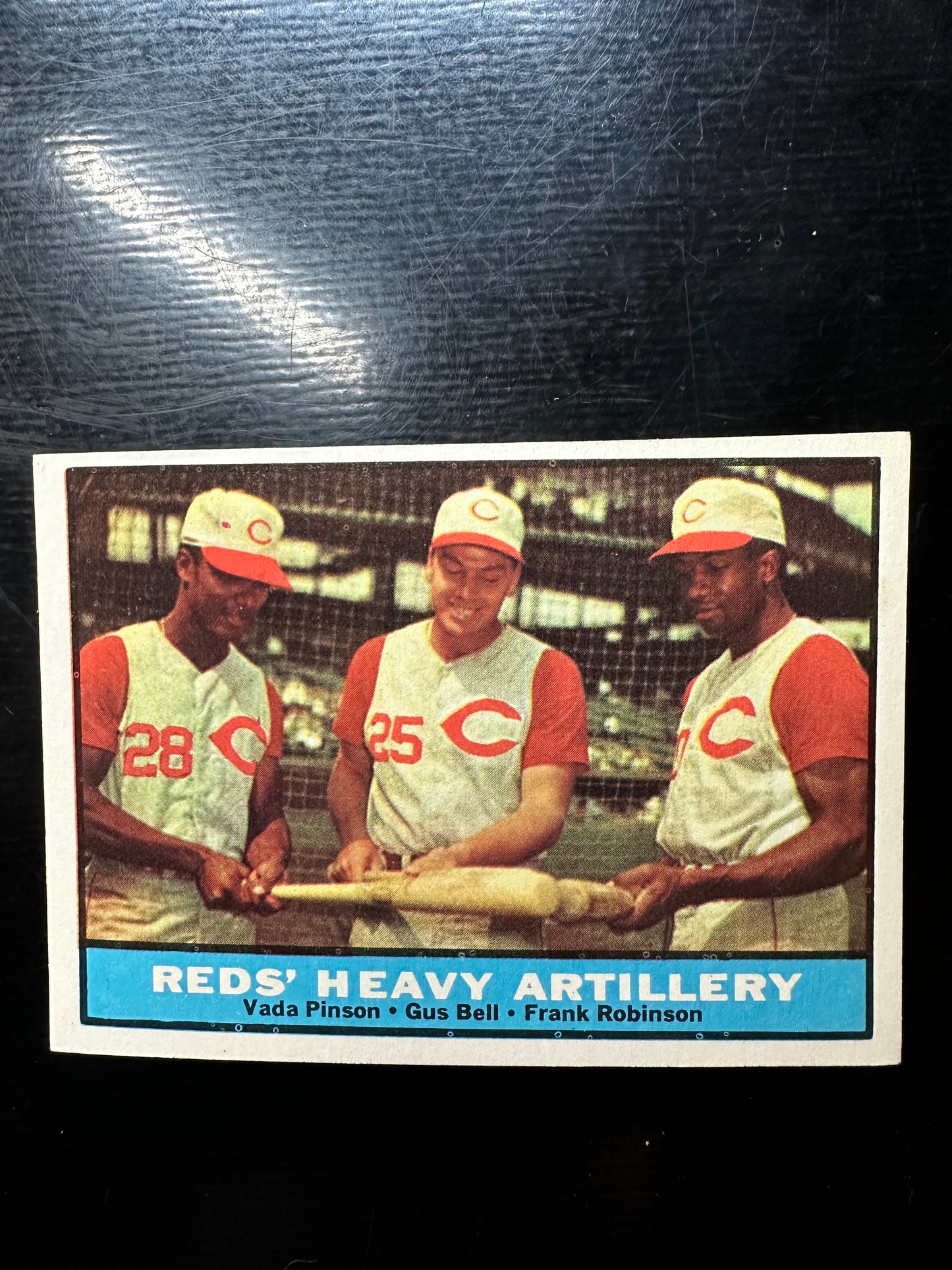 1961 Topps #25 Red's Heavy Artillery Robinson / Pinson / Bell NR-MT